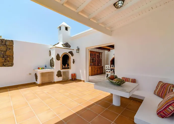 Nino By Puerto del Carmen (Lanzarote)